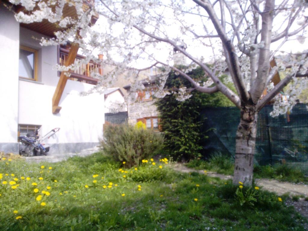 Casa Adriana Διαμέρισμα Saint-Vincent Εξωτερικό φωτογραφία