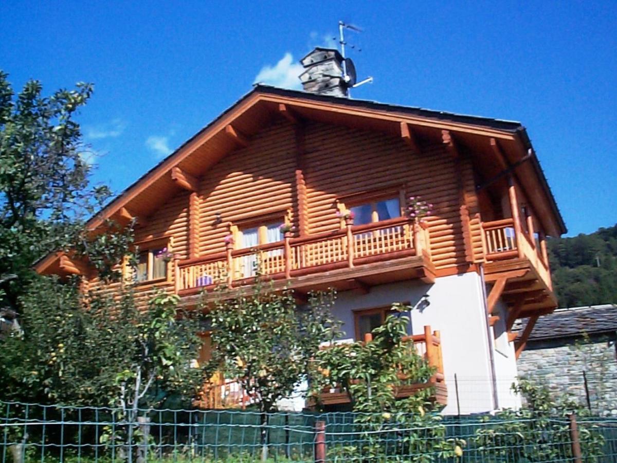 Casa Adriana Διαμέρισμα Saint-Vincent Εξωτερικό φωτογραφία